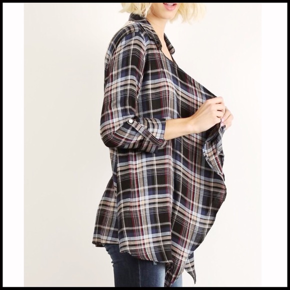 Waterfall Plaid Cardi Top - Picture 2 of 8